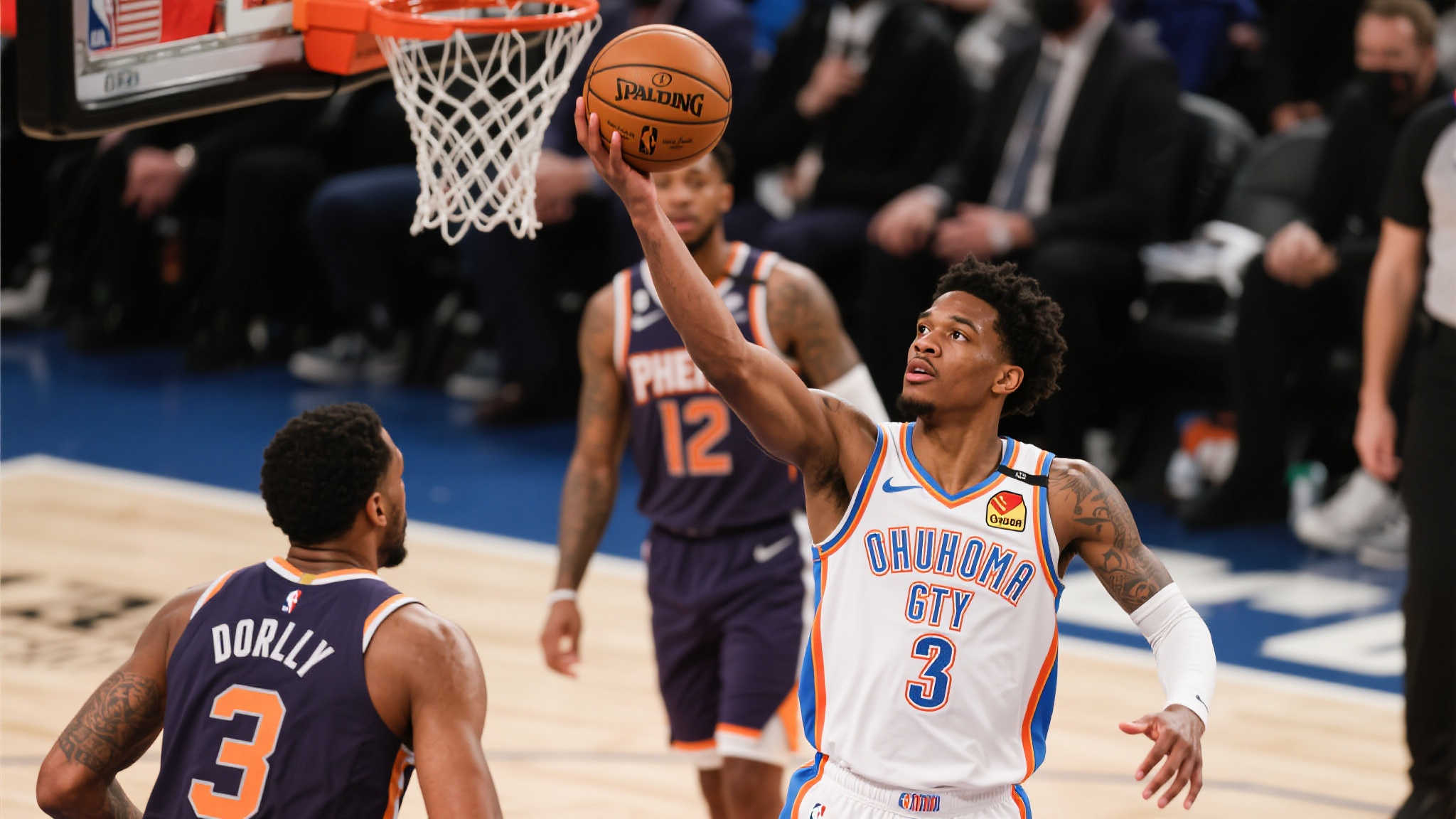 多尔特表现低迷：三分手感欠佳，仅贡献9分7篮板3抢断